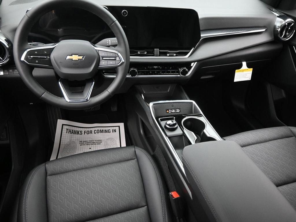 new 2026 Chevrolet Equinox car, priced at $33,285