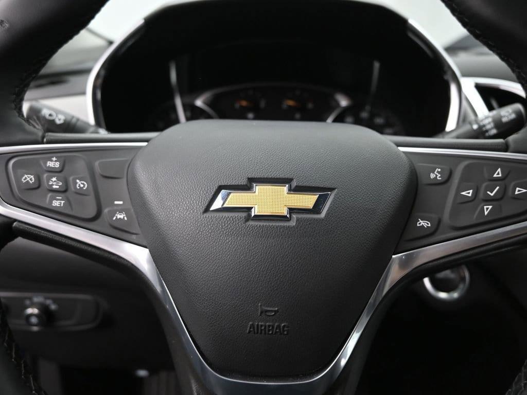used 2023 Chevrolet Equinox car, priced at $26,294