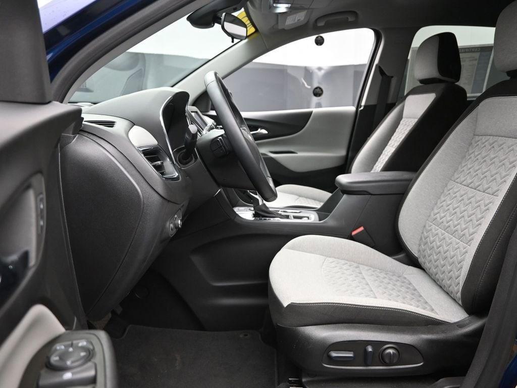 used 2023 Chevrolet Equinox car, priced at $26,294