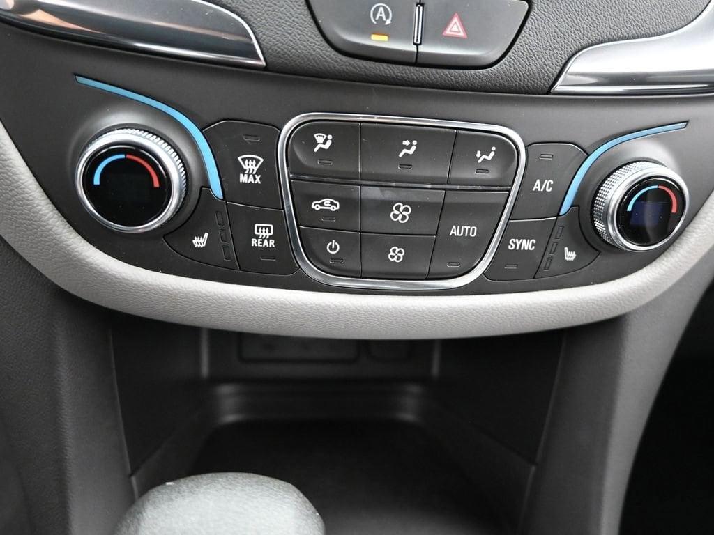 used 2023 Chevrolet Equinox car, priced at $26,294