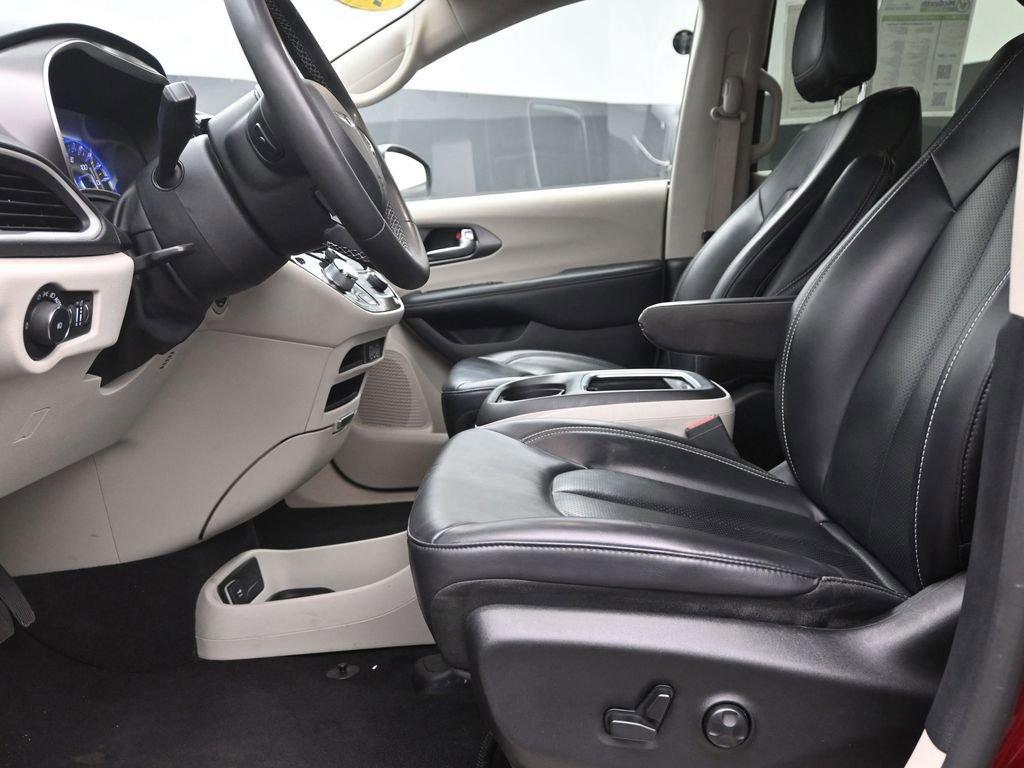used 2023 Chrysler Pacifica car, priced at $25,997