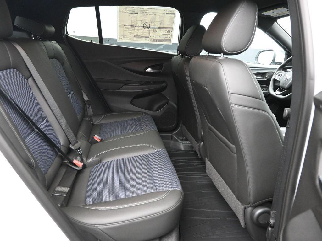 new 2025 Buick Envista car, priced at $26,440