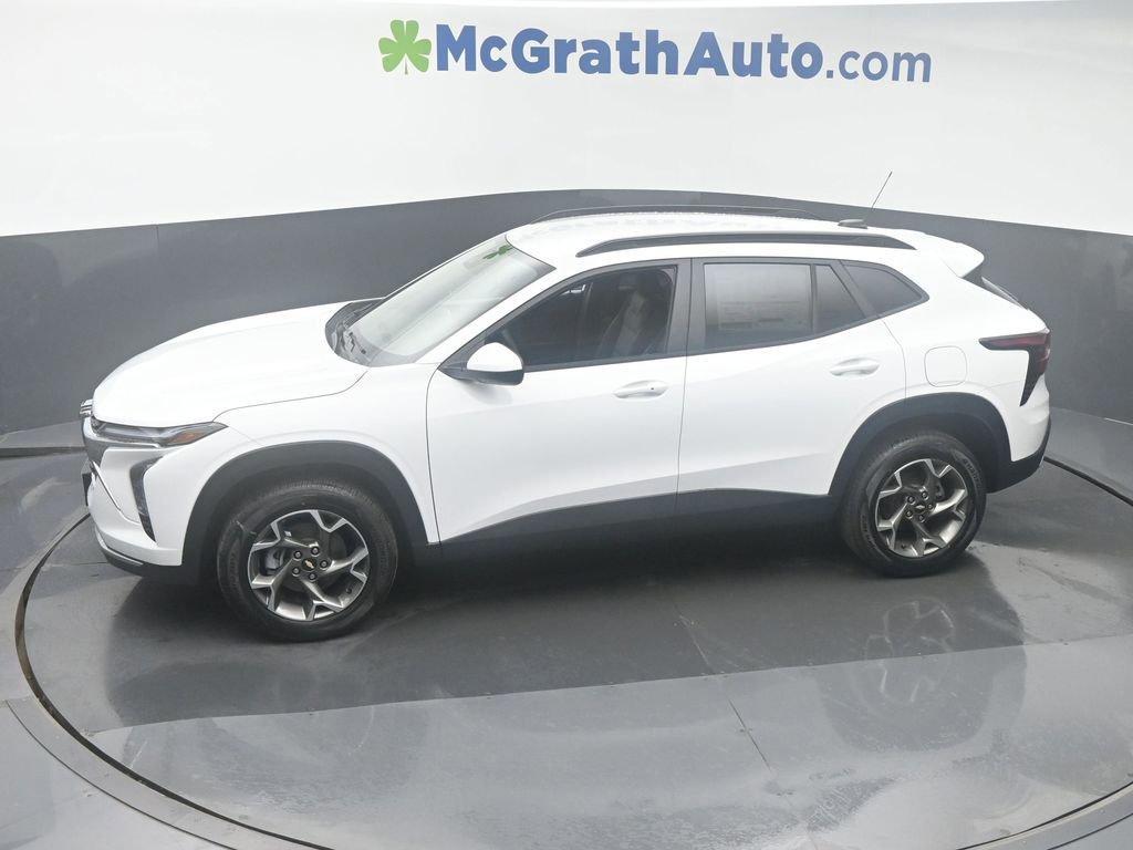 new 2025 Chevrolet Trax car, priced at $25,485