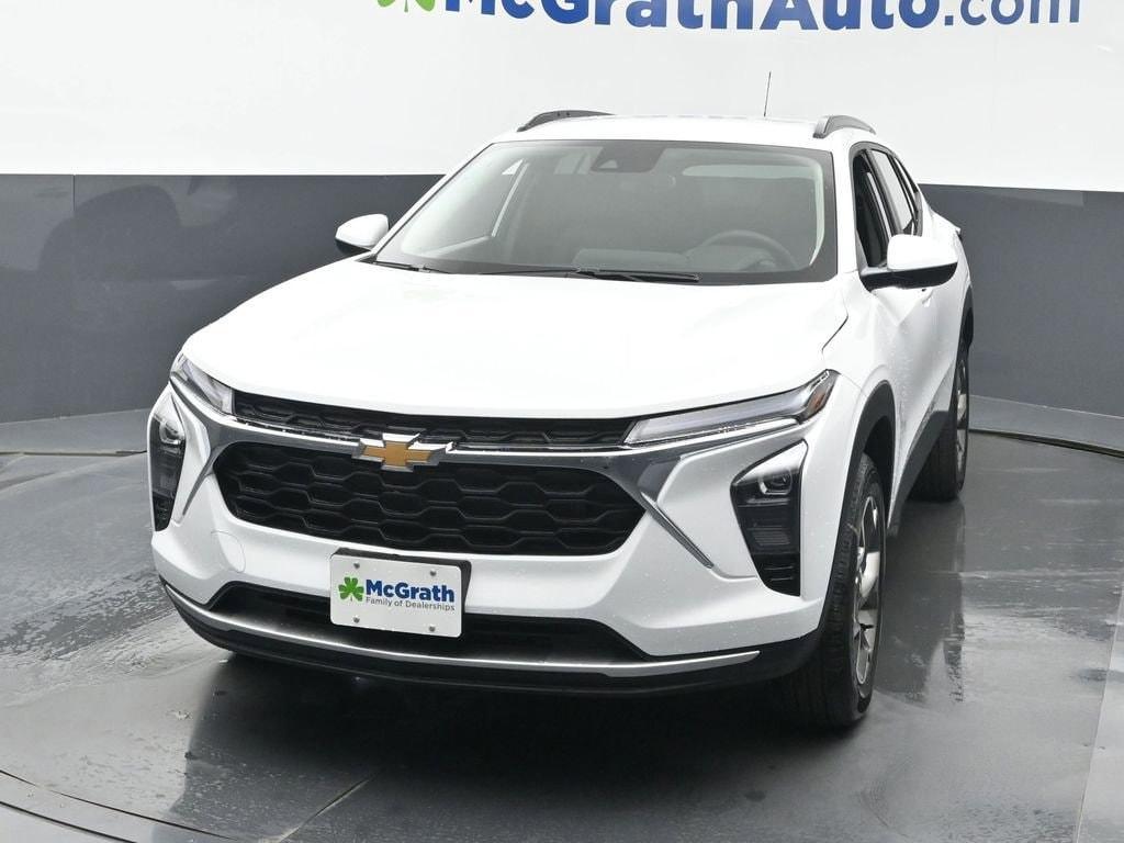 new 2025 Chevrolet Trax car, priced at $25,485