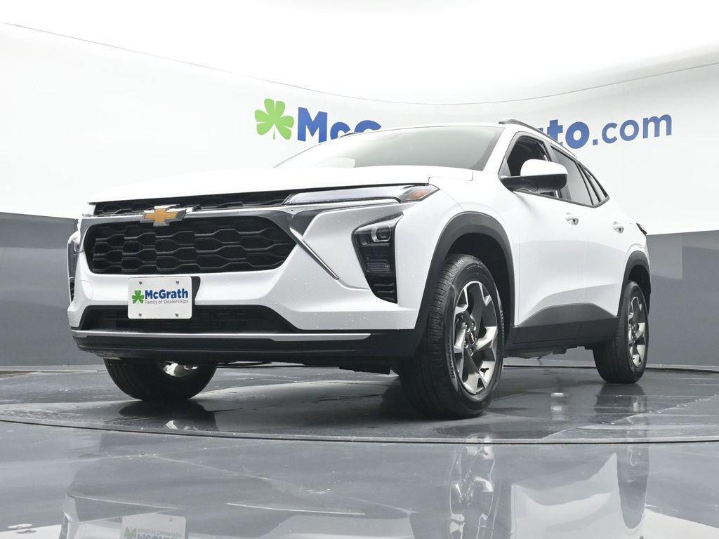 new 2025 Chevrolet Trax car, priced at $25,485