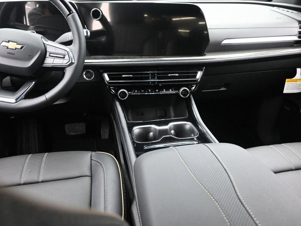 new 2025 Chevrolet Traverse car, priced at $54,295
