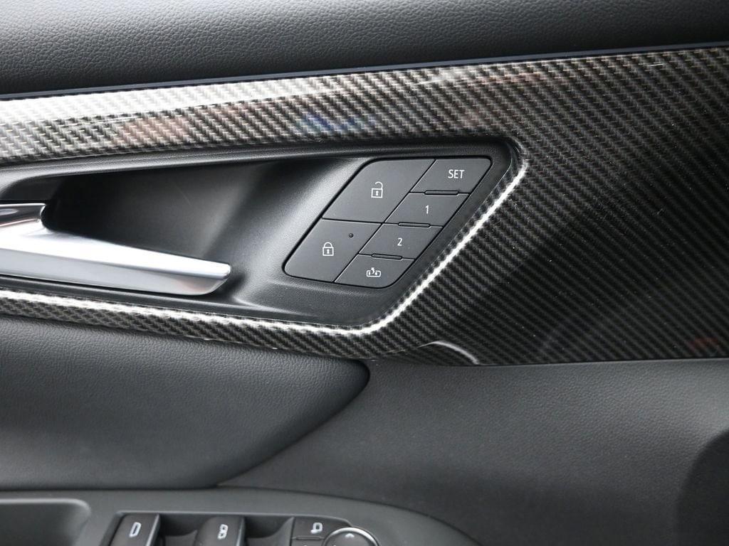 new 2025 Chevrolet Traverse car, priced at $54,295