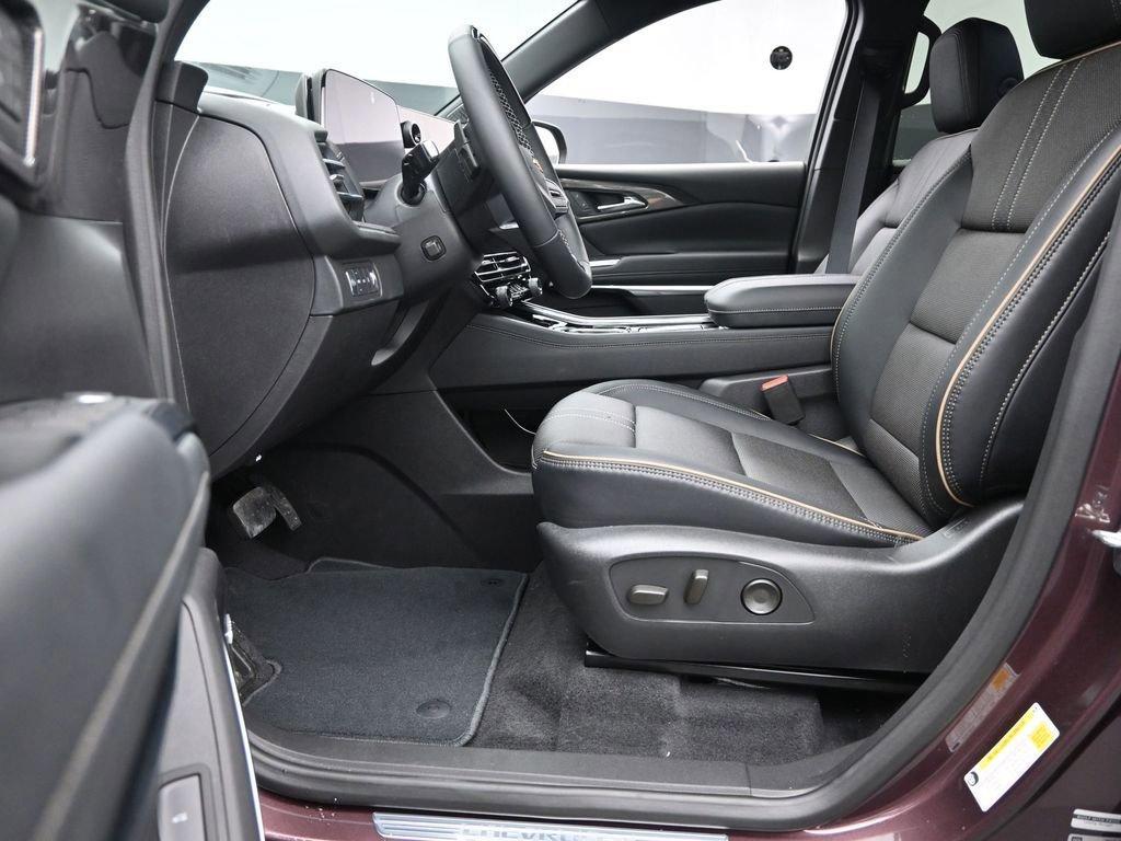 new 2025 Chevrolet Traverse car, priced at $54,295
