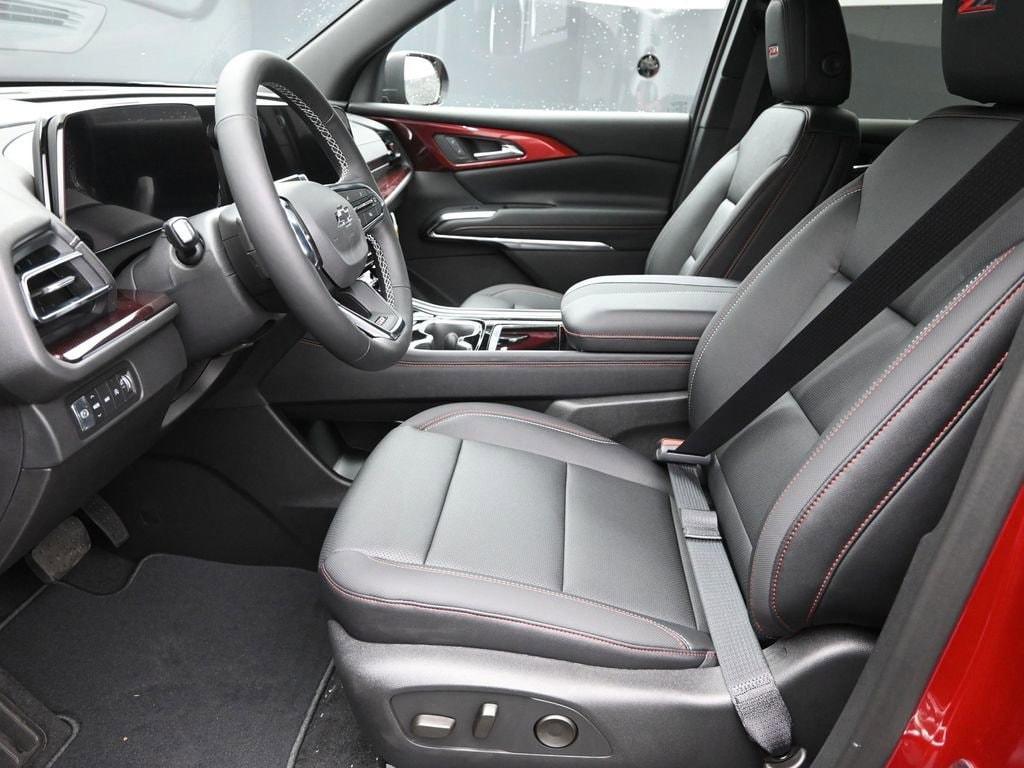 new 2026 Chevrolet Traverse car, priced at $54,015
