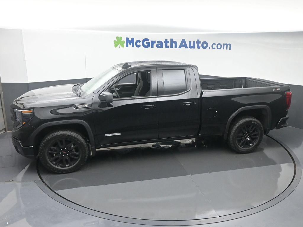 new 2025 GMC Sierra 1500 car, priced at $52,820