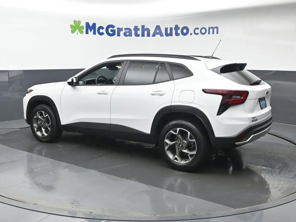 used 2024 Chevrolet Trax car, priced at $23,498