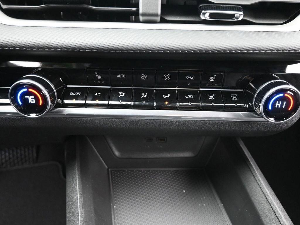 new 2026 Chevrolet Equinox car, priced at $34,314