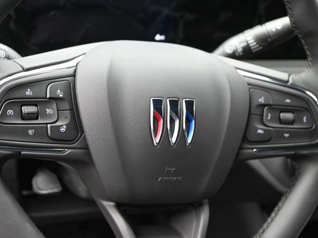 new 2025 Buick Envista car, priced at $24,530