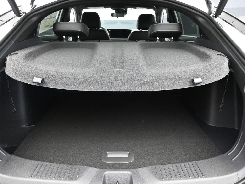 new 2025 Buick Envista car, priced at $24,530