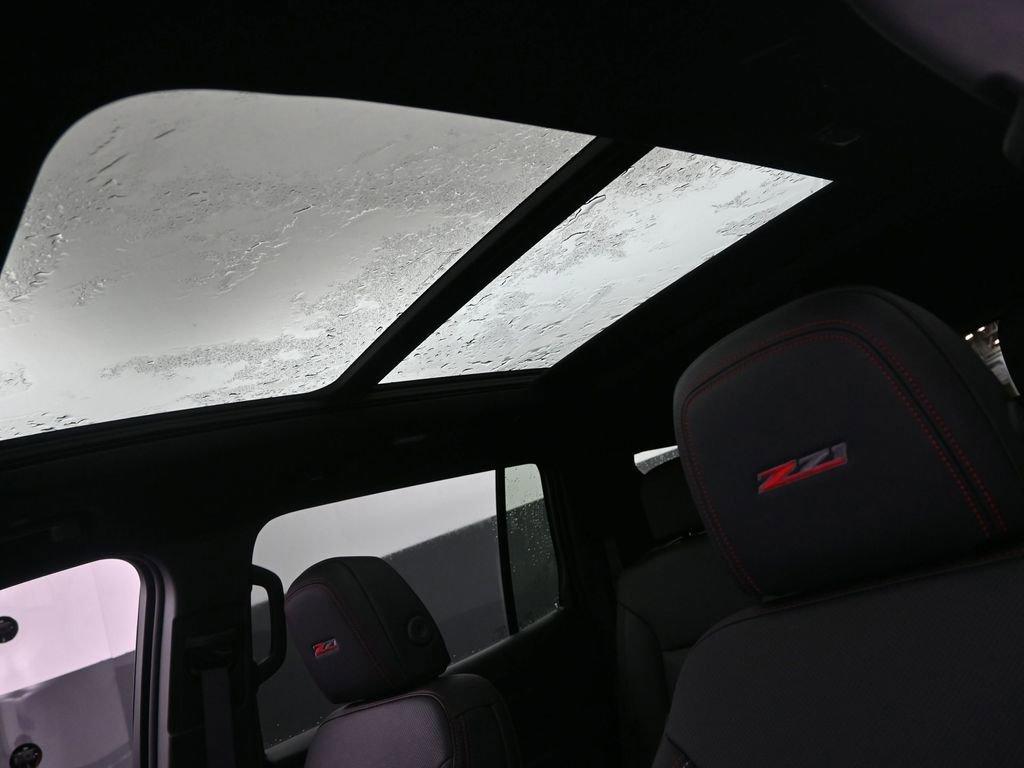 new 2025 Chevrolet Traverse car, priced at $54,950