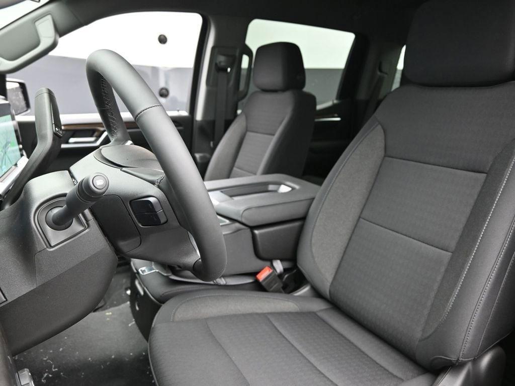 new 2025 Chevrolet Silverado 1500 car, priced at $59,640