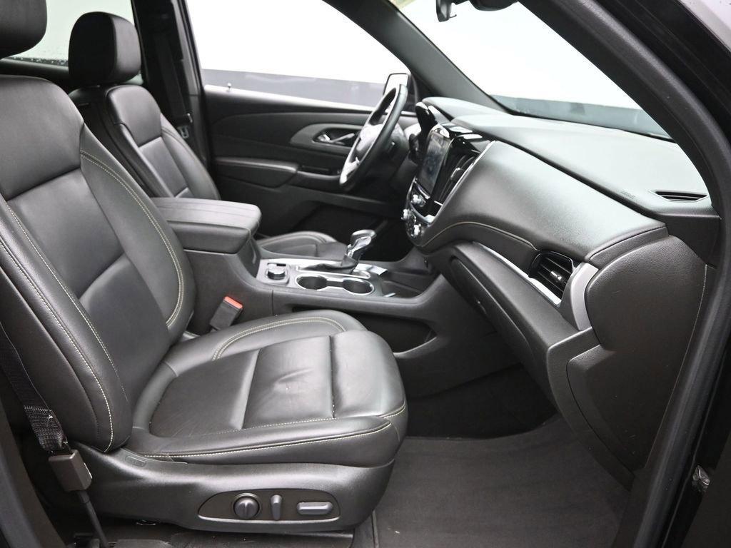 used 2023 Chevrolet Traverse car, priced at $30,359