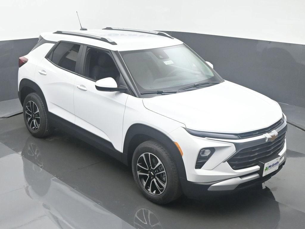 new 2025 Chevrolet TrailBlazer car, priced at $24,080