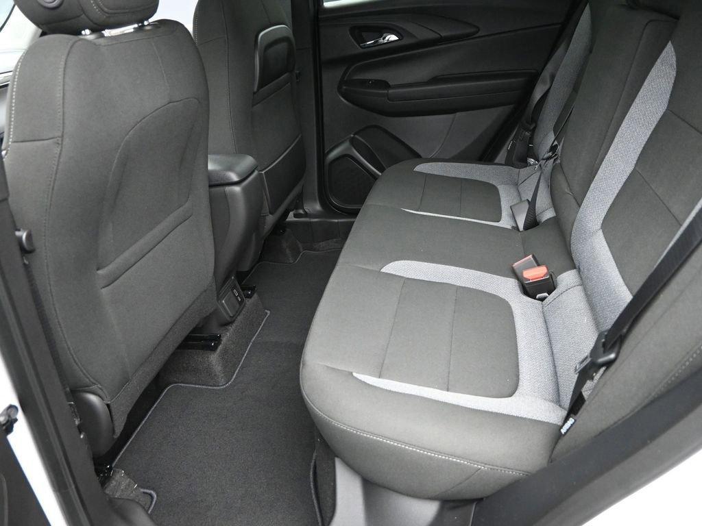 new 2025 Chevrolet TrailBlazer car, priced at $27,080