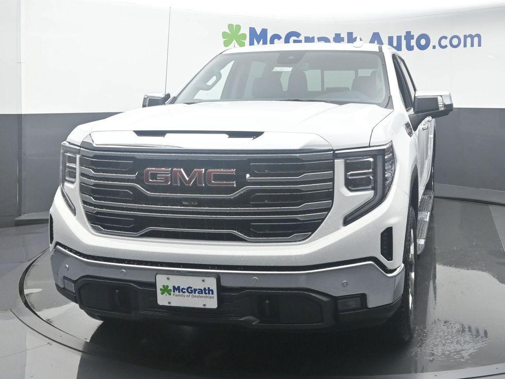 new 2025 GMC Sierra 1500 car, priced at $65,450