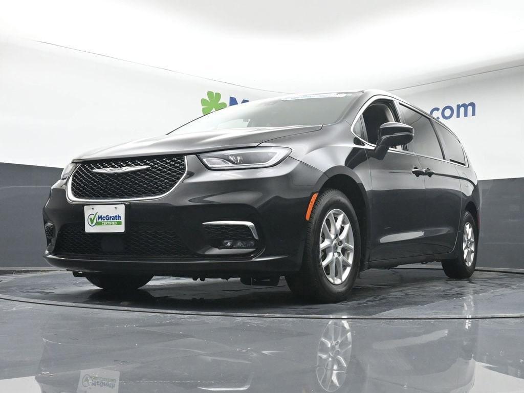 used 2023 Chrysler Pacifica car, priced at $26,997