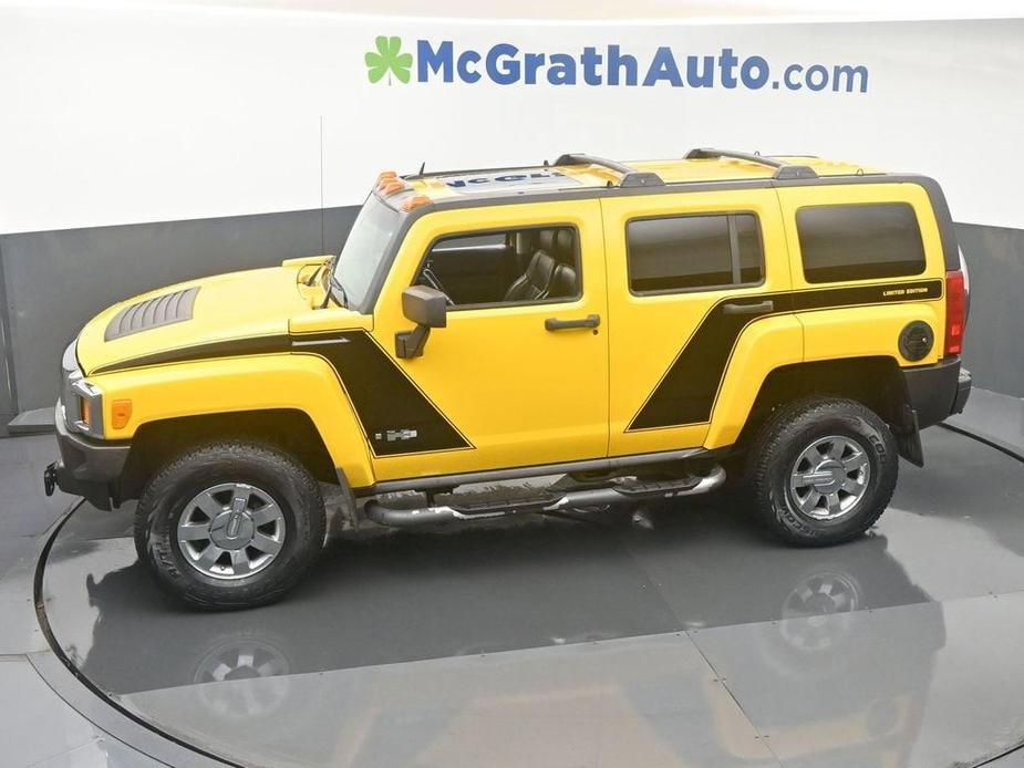 used 2006 Hummer H3 car, priced at $10,998