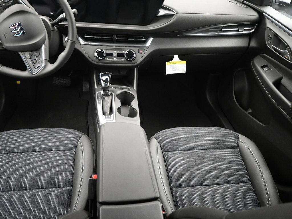 new 2025 Buick Envista car, priced at $26,785