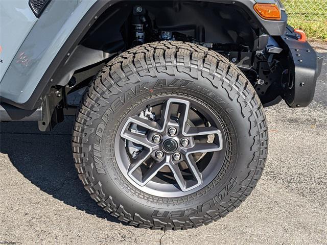 new 2025 Jeep Gladiator car, priced at $59,190