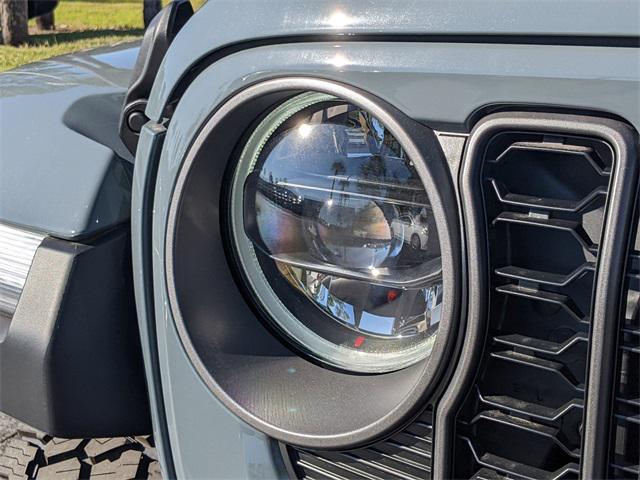 new 2025 Jeep Gladiator car, priced at $59,190