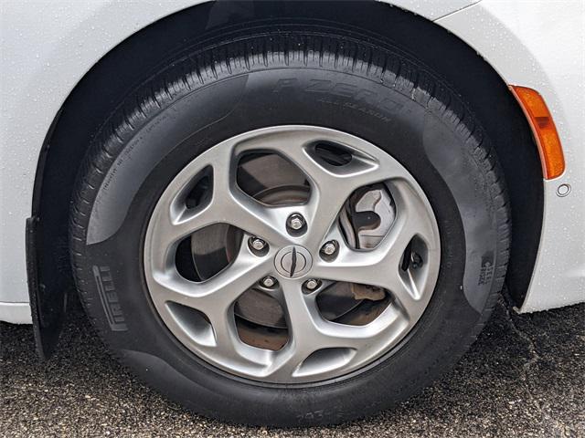 used 2023 Chrysler Pacifica car, priced at $37,168