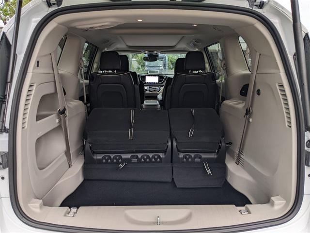 used 2023 Chrysler Pacifica car, priced at $37,168