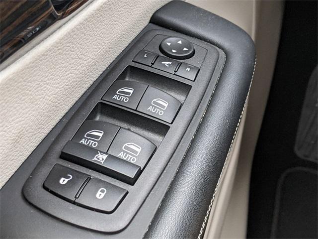 used 2023 Chrysler Pacifica car, priced at $37,168