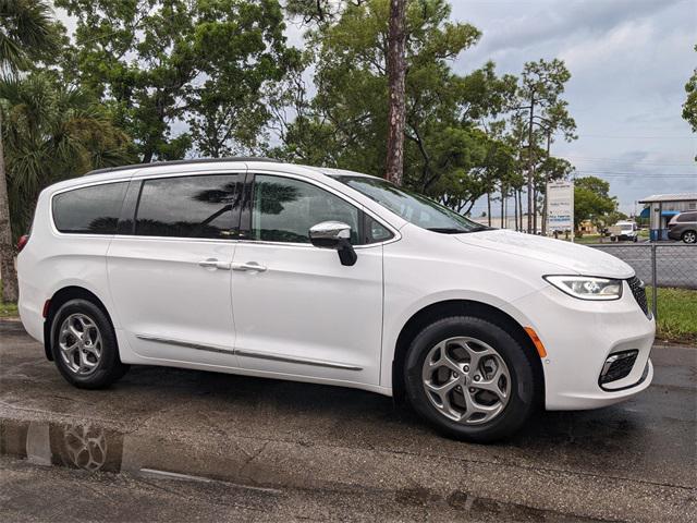 used 2023 Chrysler Pacifica car, priced at $37,168