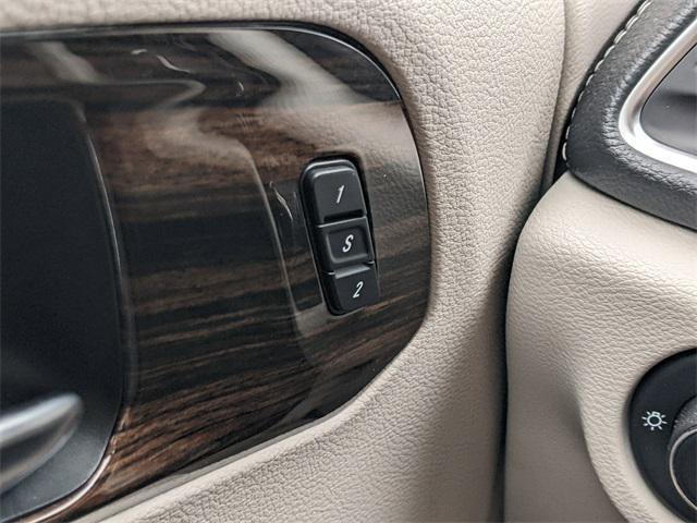used 2023 Chrysler Pacifica car, priced at $37,168