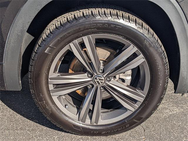 used 2021 Volkswagen Atlas Cross Sport car, priced at $22,940