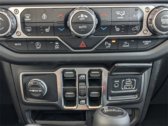 new 2025 Jeep Gladiator car, priced at $56,290