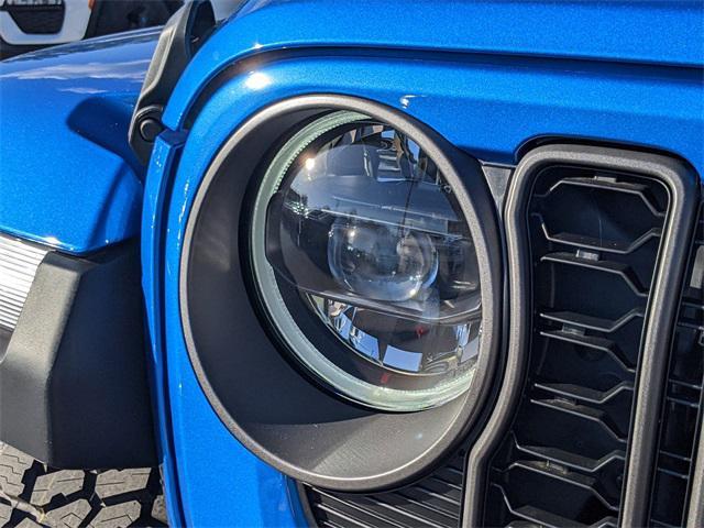 new 2025 Jeep Gladiator car, priced at $60,665