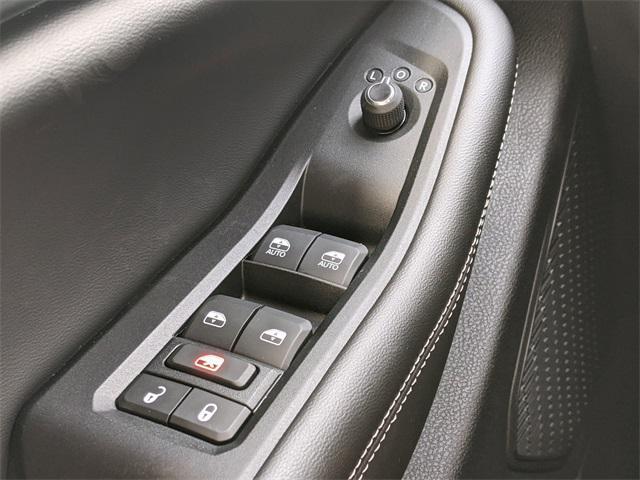 new 2025 Jeep Grand Cherokee car, priced at $35,125