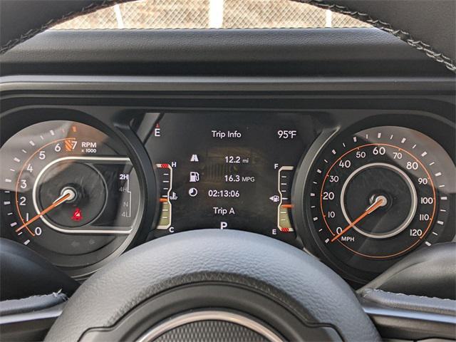 new 2025 Jeep Gladiator car, priced at $48,855