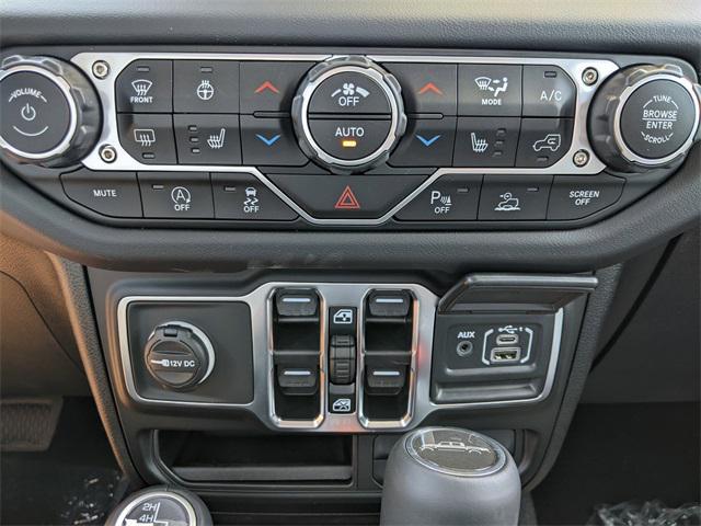 new 2025 Jeep Gladiator car, priced at $47,385