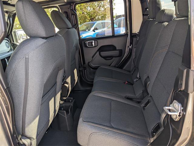 new 2025 Jeep Gladiator car, priced at $47,385