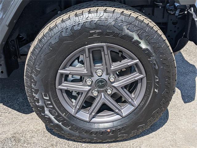 new 2025 Jeep Gladiator car, priced at $47,385