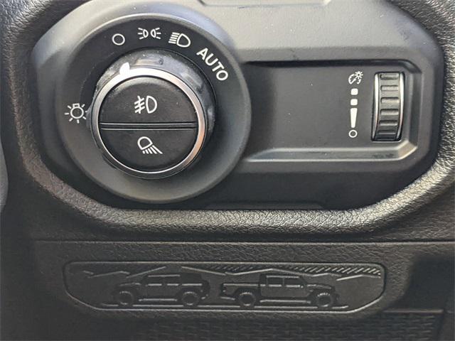 new 2025 Jeep Gladiator car, priced at $47,385