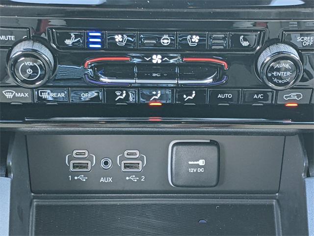 new 2025 Jeep Grand Cherokee car, priced at $45,185