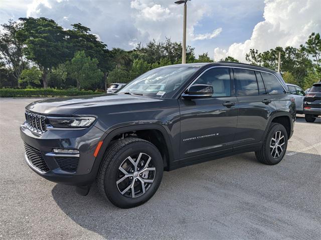 new 2025 Jeep Grand Cherokee car, priced at $45,185