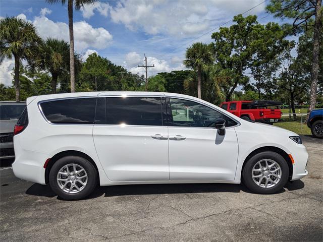 new 2026 Chrysler Pacifica car, priced at $44,385