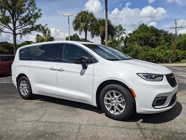 new 2026 Chrysler Pacifica car, priced at $44,385