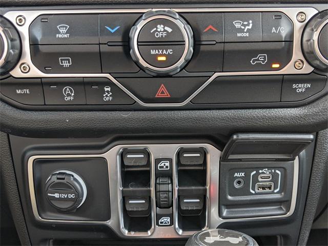 new 2025 Jeep Wrangler car, priced at $53,585