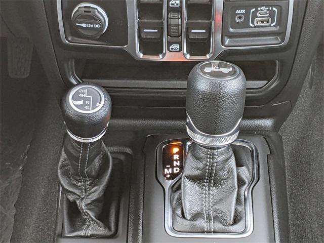 new 2025 Jeep Wrangler car, priced at $53,585
