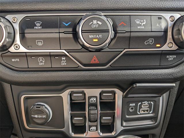 new 2025 Jeep Wrangler car, priced at $40,645